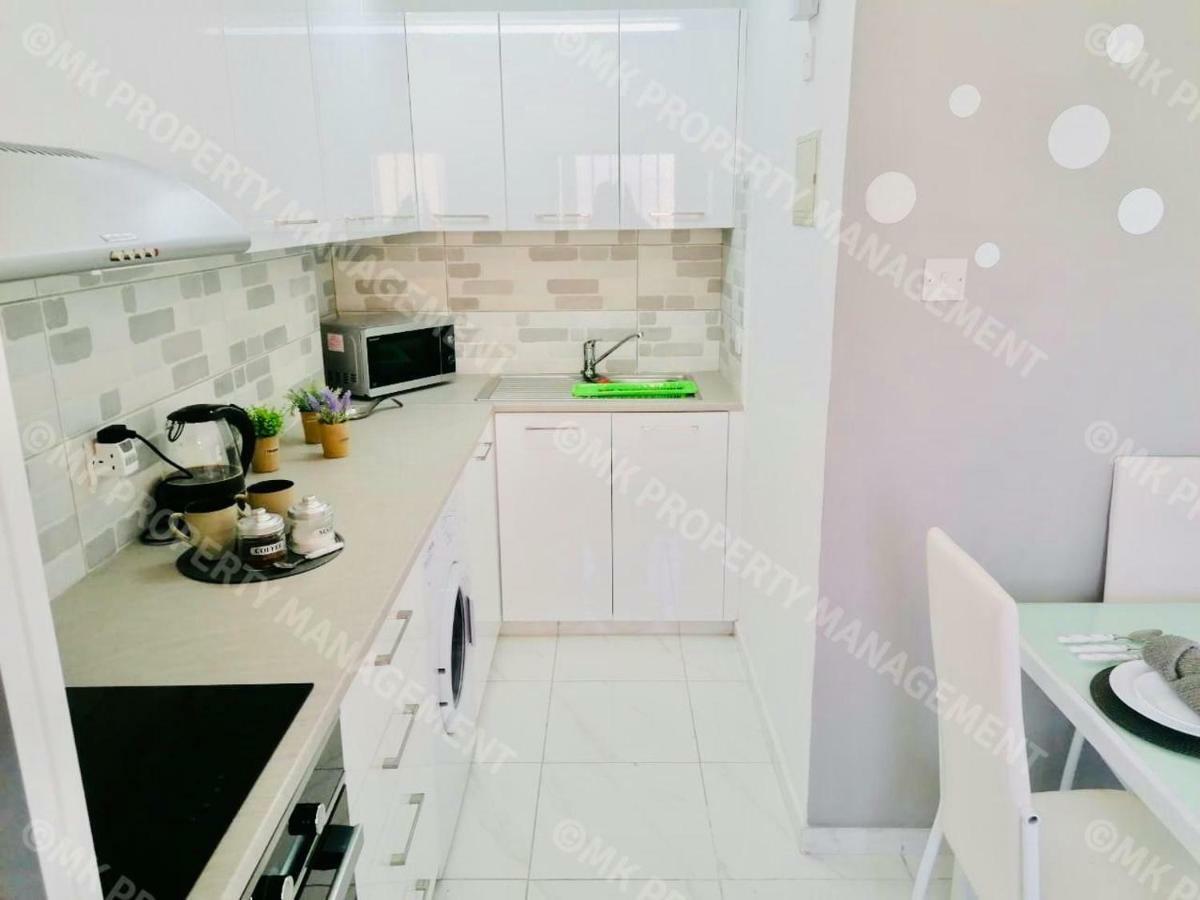 Lysia Sea-View Apartment Larnaca Eksteriør billede