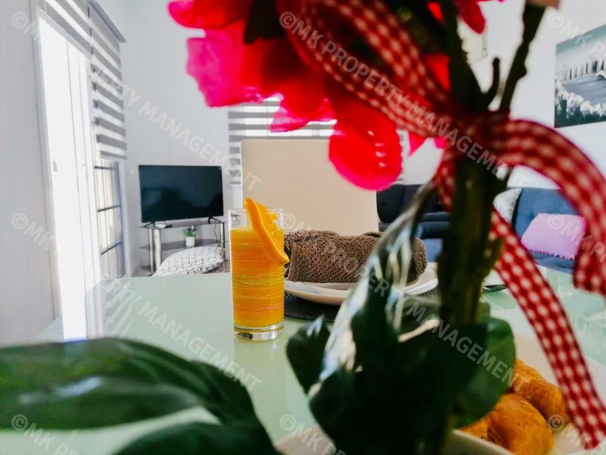 Lysia Sea-View Apartment Larnaca Eksteriør billede